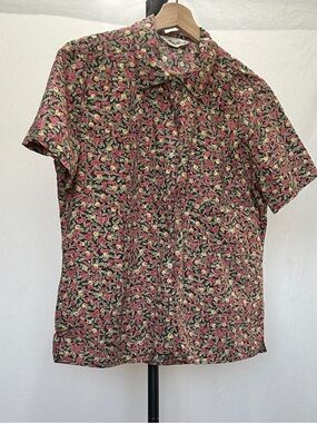 Vintage Eddie Bauer cotton button up with Apple print